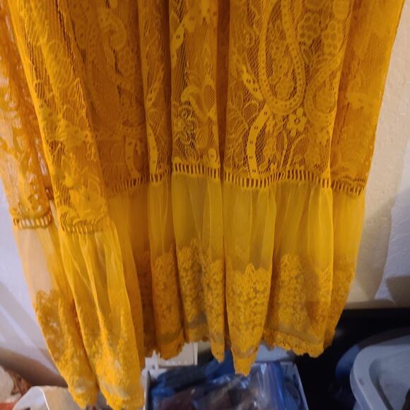 Torrid Size 4 (26) Plus Size Yellow GoldMaxi Lace Button-Front Dress - Picture 8 of 9